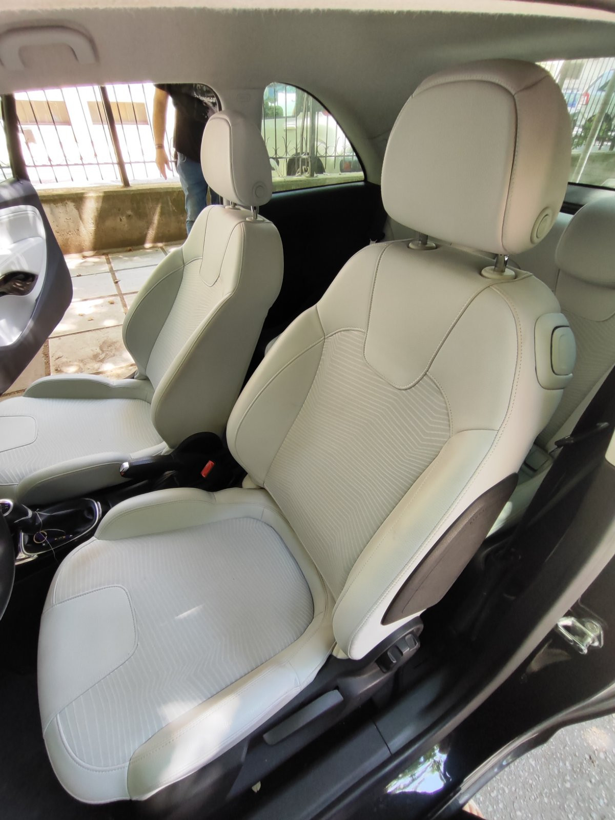 mprostina-kalymmata-aytokinitoy-opel-adam-2014-20185.jpg