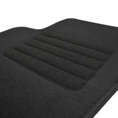 Πατάκια δαπέδου μοκέτας Standard μαύρα συμβατά για Toyota Rav-4 IV (XA40) 3τμχ.