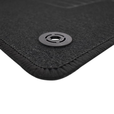 Πατάκια δαπέδου μοκέτας Standard μαύρα συμβατά για Volkswagen Tiguan (II) 4τμχ.