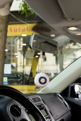 Χειροποίητο Πλεκτό Διακοσμητικό Amigurumi - Ροζ/Μπλε/Λευκό Μάτι