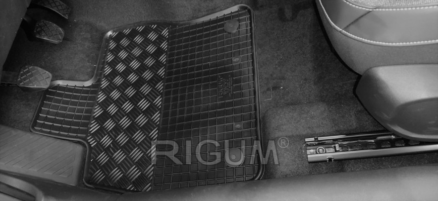 Πατάκια δαπέδου με πορτ μπαγκάζ λαστιχένια σετ για Vokswagen Golf VIII STW / e-TSI 5τμχ