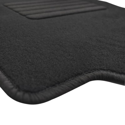 Πατάκια δαπέδου μοκέτας Standard μαύρα συμβατά για Mitsubishi Carisma 4τμχ.