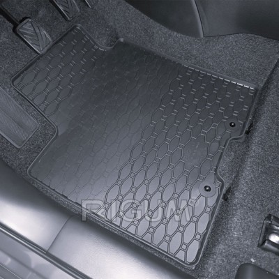 Πατάκια δαπέδου λαστιχένια συμβατά για Suzuki Swift (VII) 4τμχ