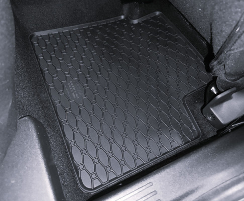 Πατάκια δαπέδου λαστιχένια συμβατά με Dacia Bigster (R1310) (MHeV/LPG) 4τμχ